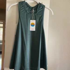 Vuori Modern Tank